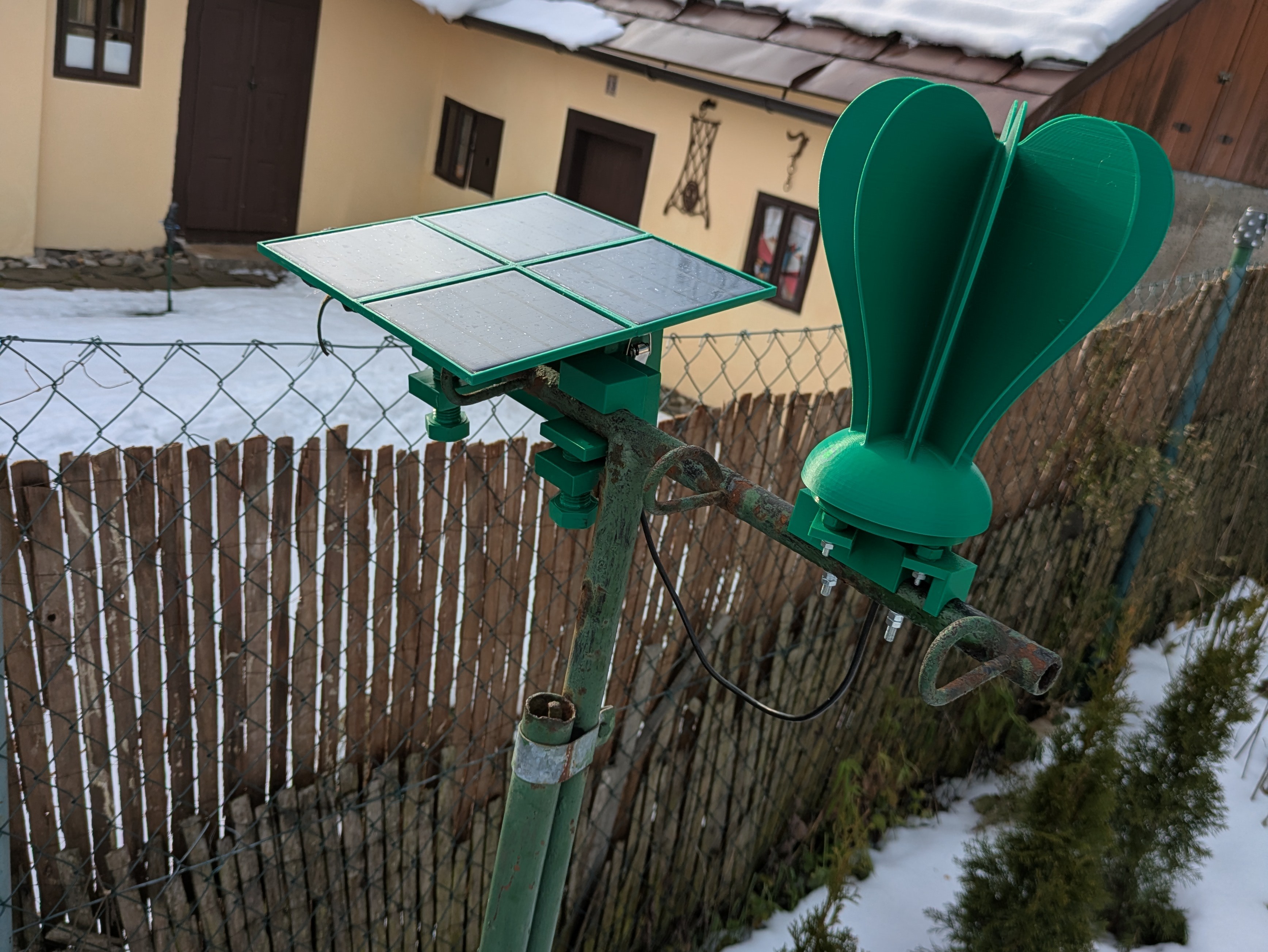 Namontovaná meteostanica