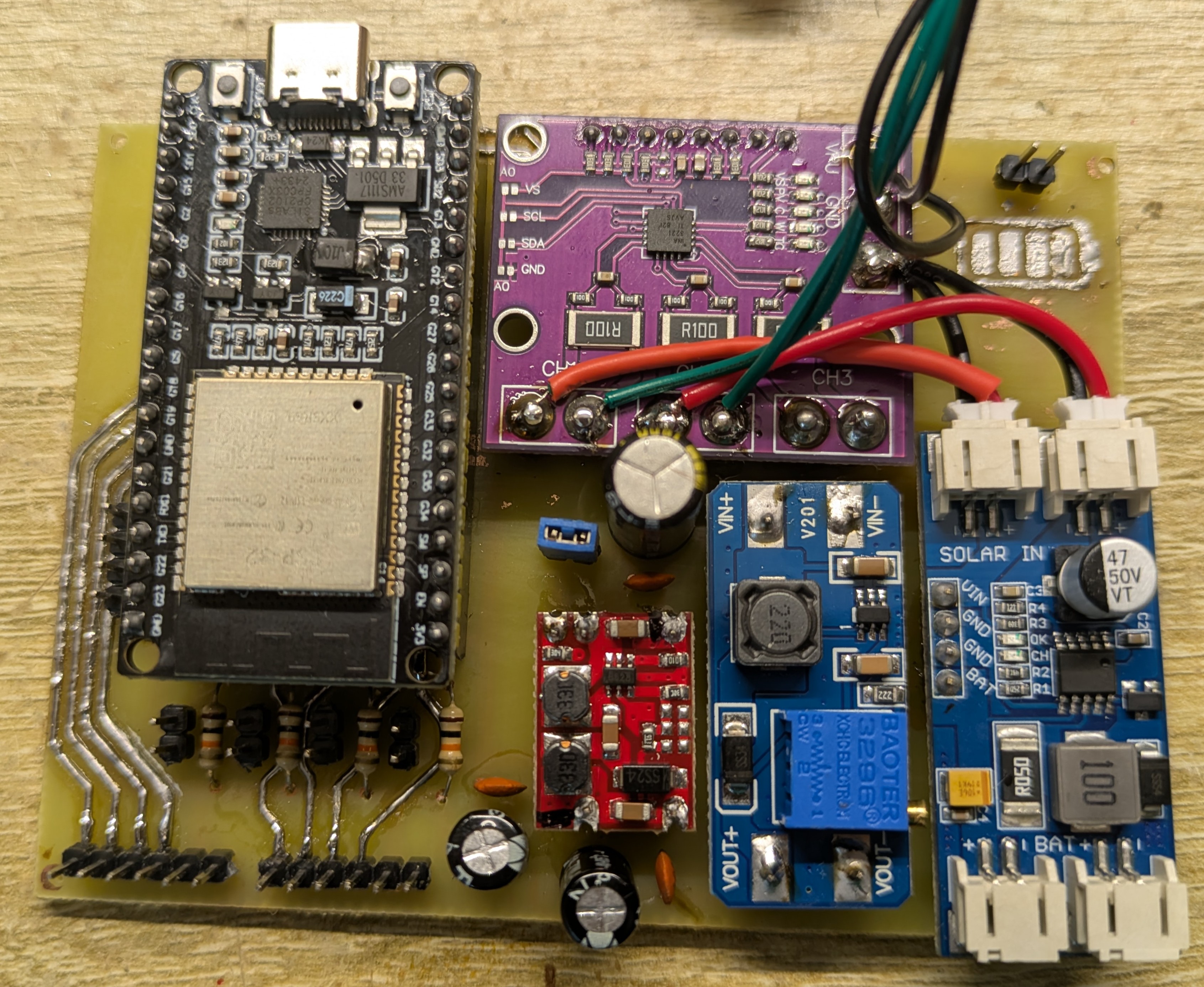 Plošný spoj hotový vrch